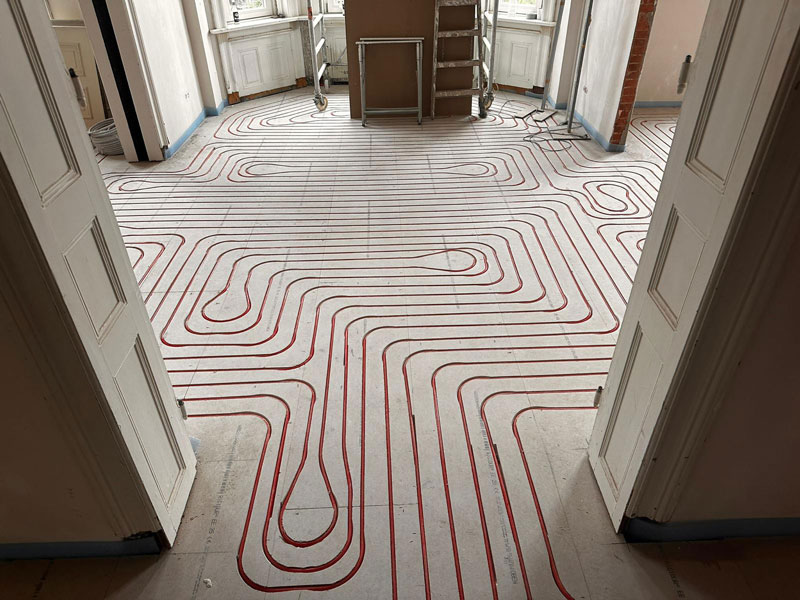 Vloerverwarming Frezen cementdekvloer Ecotherm Vloerverwarming Groningen